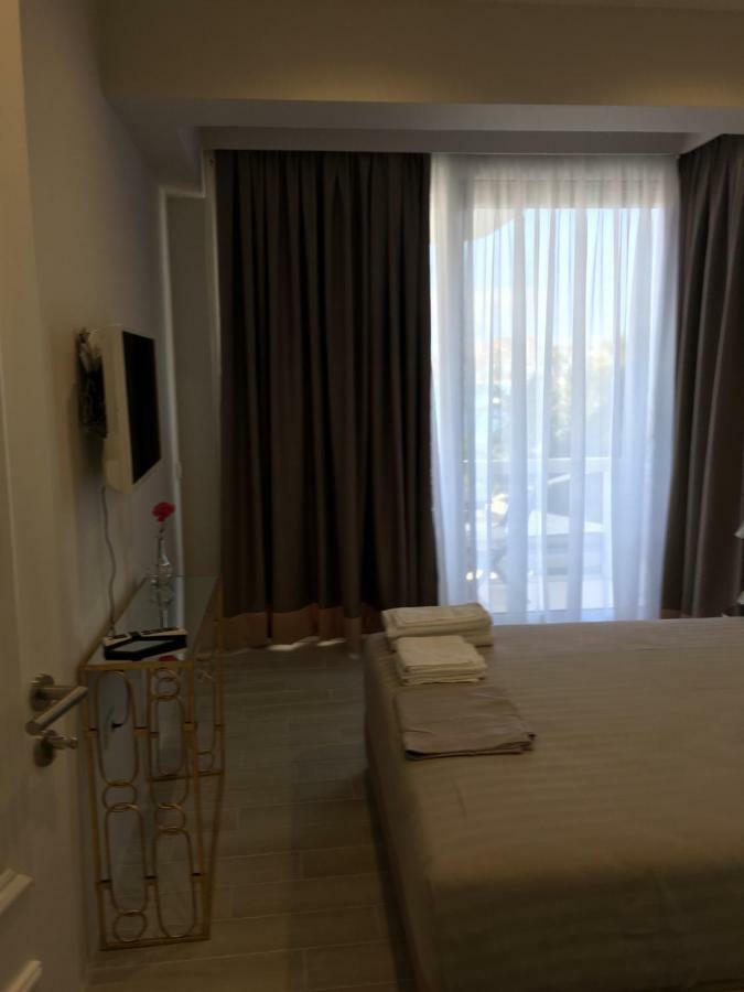 Onira Luxury Rooms Саранда Екстер'єр фото