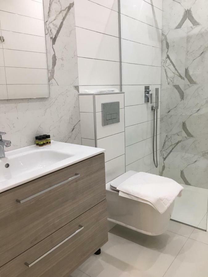 Onira Luxury Rooms Саранда Екстер'єр фото